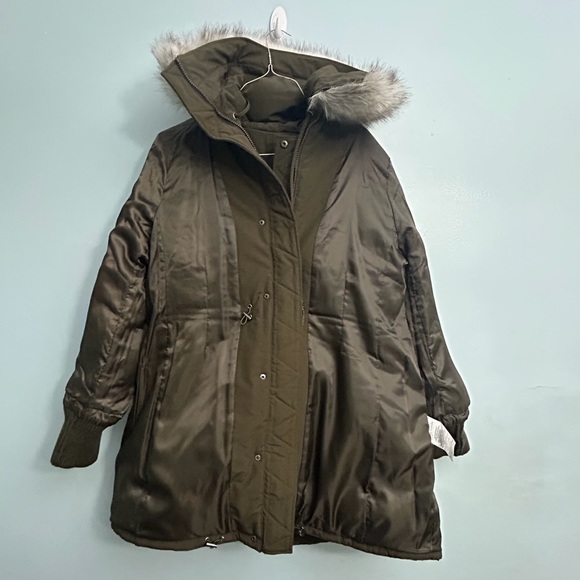 BCBG MAXAZRIA COAT - Picture 10 of 16